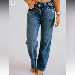 NWT KanCan Kona Jeans! Size 9/28